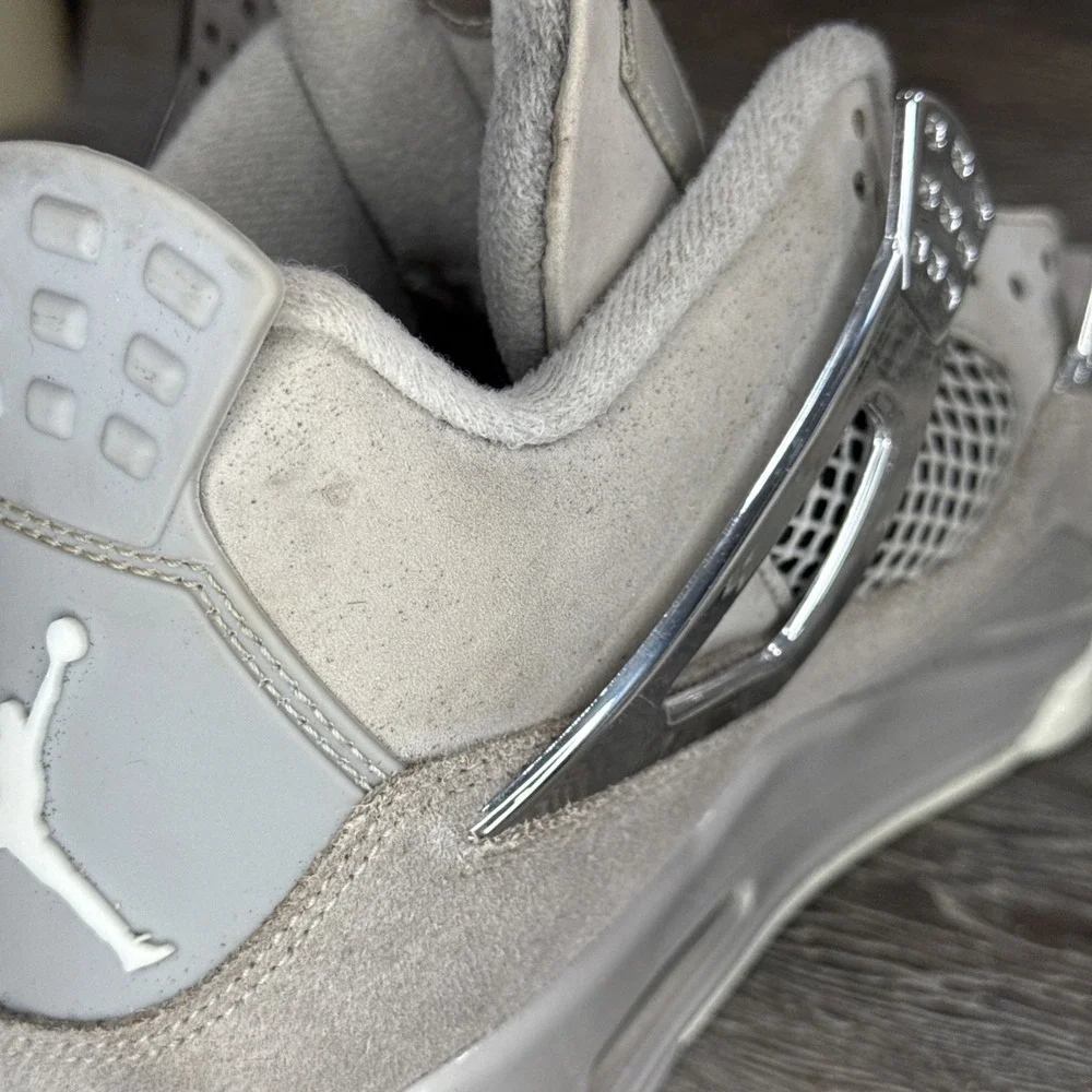 Jordan 4 Retro Frozen Moments Women's Sneakers Size 9.5 (Discoloration/Read) - Picture 14 of 16